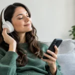 Cómo escuchar música offline legalmente hoy